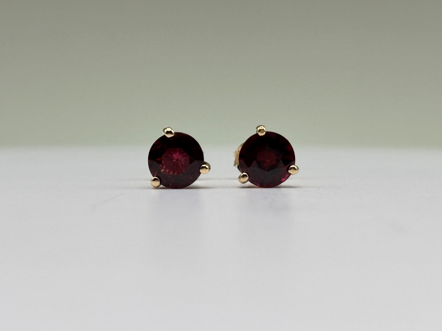 14k Yellow Gold Purplish Pink Rhodolite Garnet Studs - 2.52 cttw