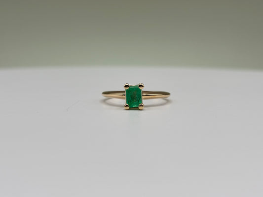 14k Yellow Gold Natural Emerald Solitaire Ring - 0.51 cttw