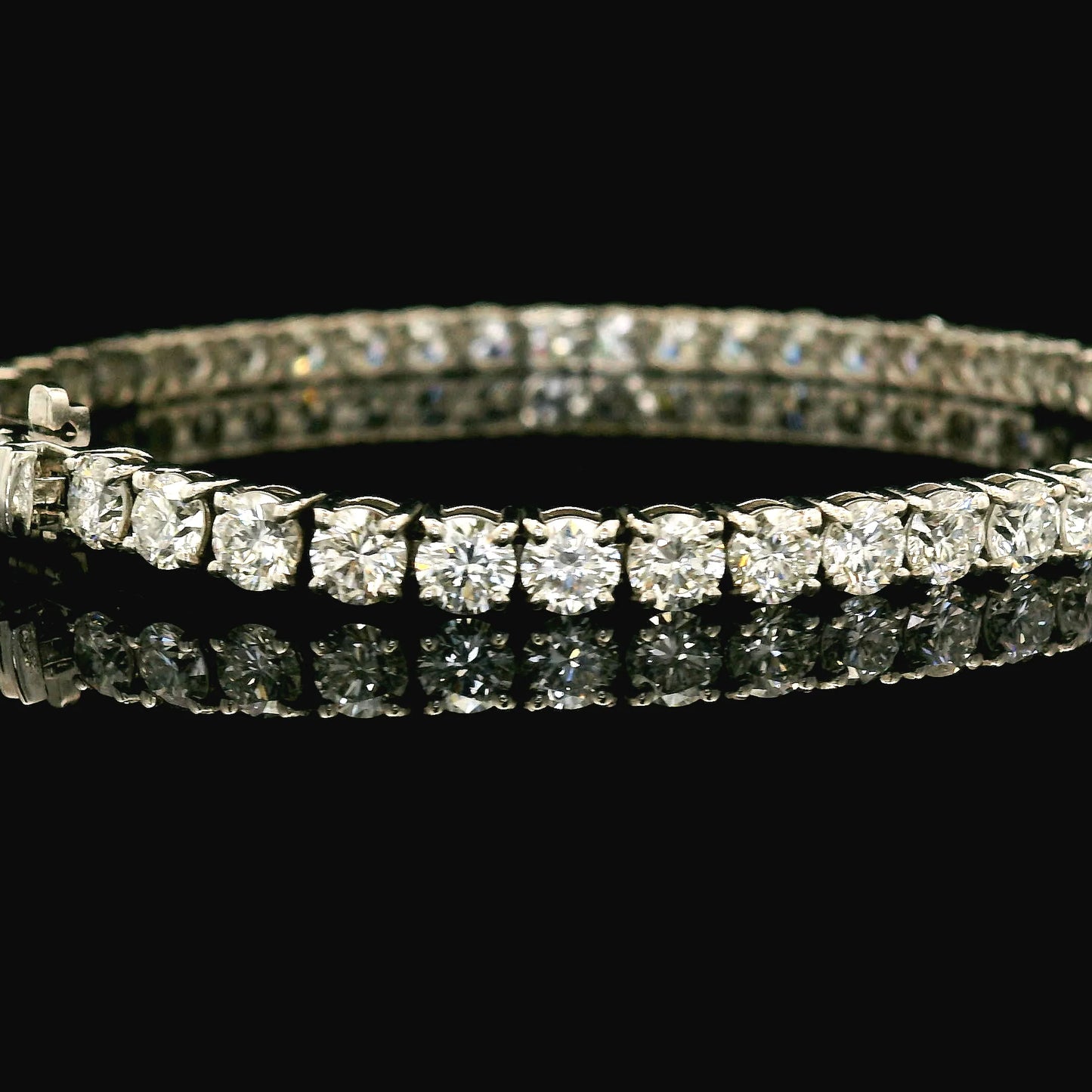 14k Diamond Tennis Bracelet - 8 cttw