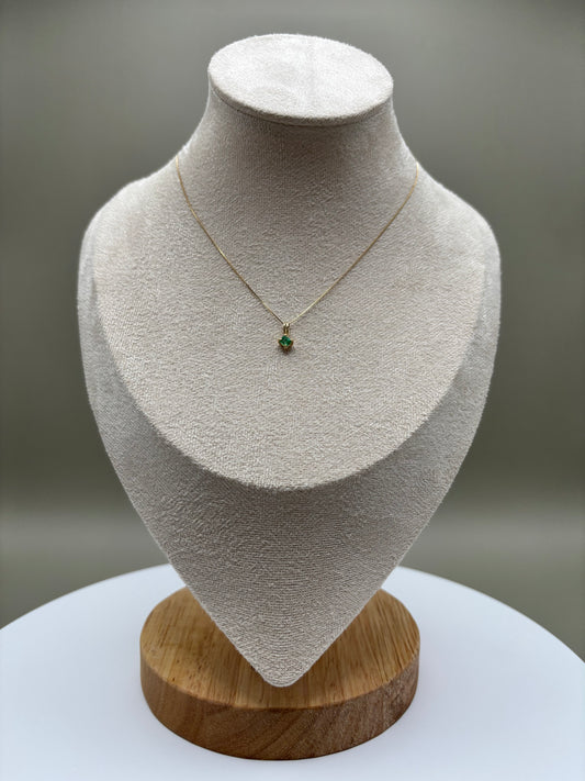 14k Yellow Gold Asscher-Cut Colombian Emerald Pendant with 18" Box Chain - 0.17 ct