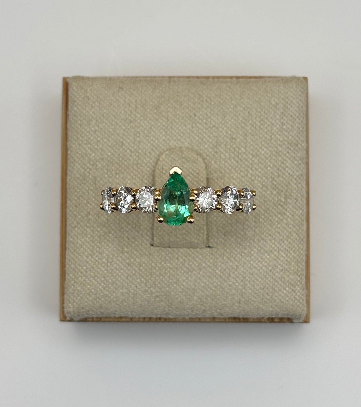 14k Yellow Gold Pear-Cut Colombian Emerald & Diamond Ring - 1.80 cttw