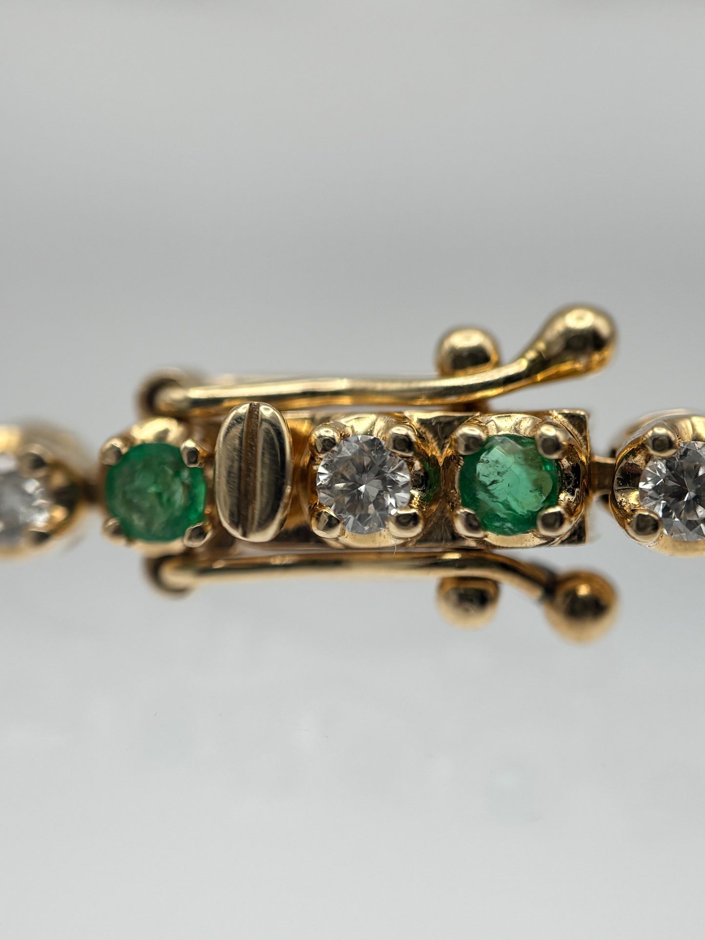 14k Yellow Gold Diamond & Emerald Tennis Bracelet - 2.50 cttw