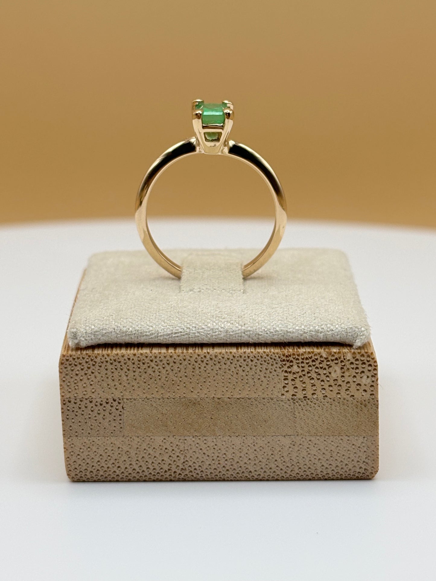 14k Yellow Gold Natural Emerald Solitaire Ring - 0.51 cttw