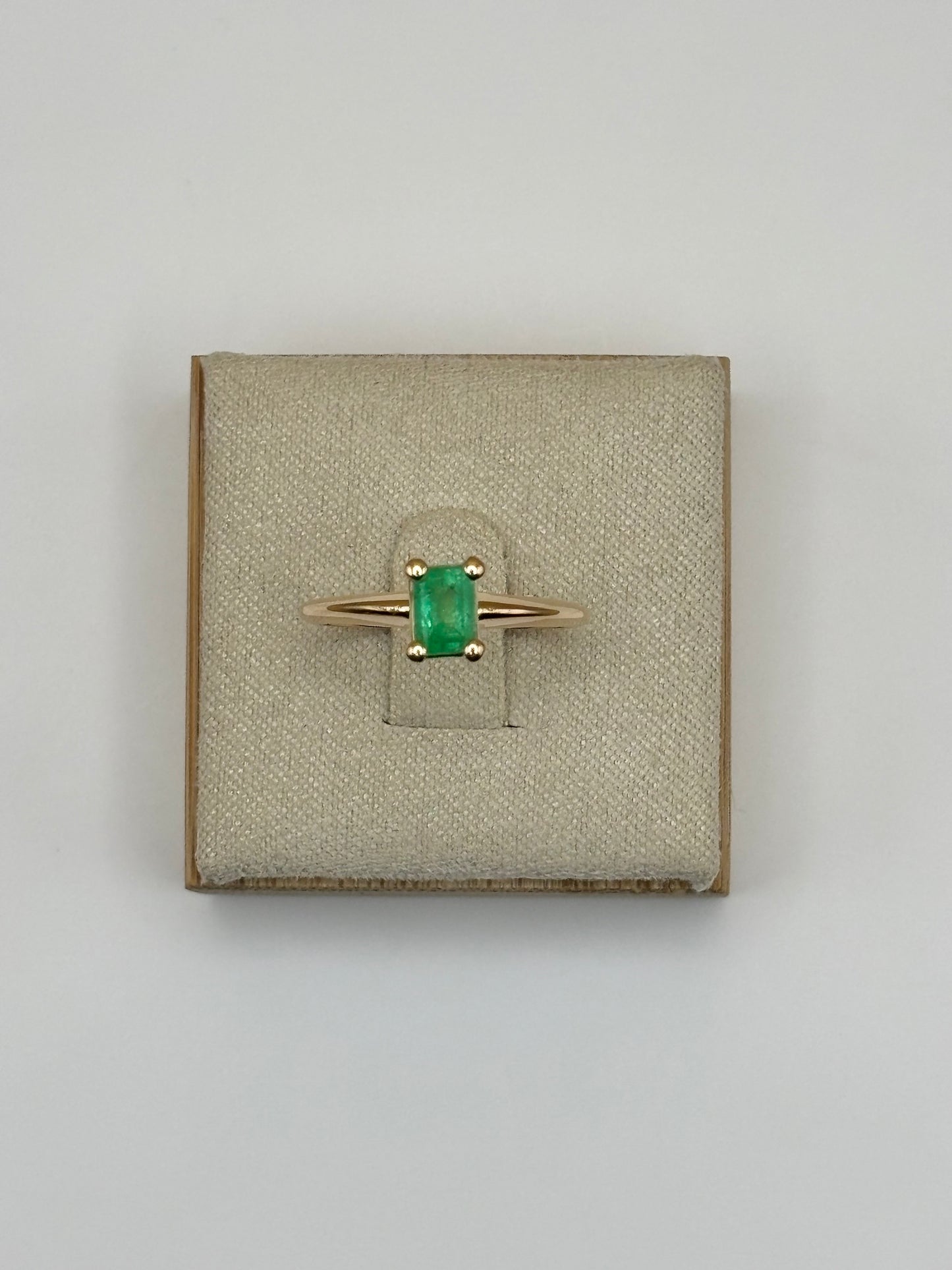 14k Yellow Gold Natural Emerald Solitaire Ring - 0.51 cttw