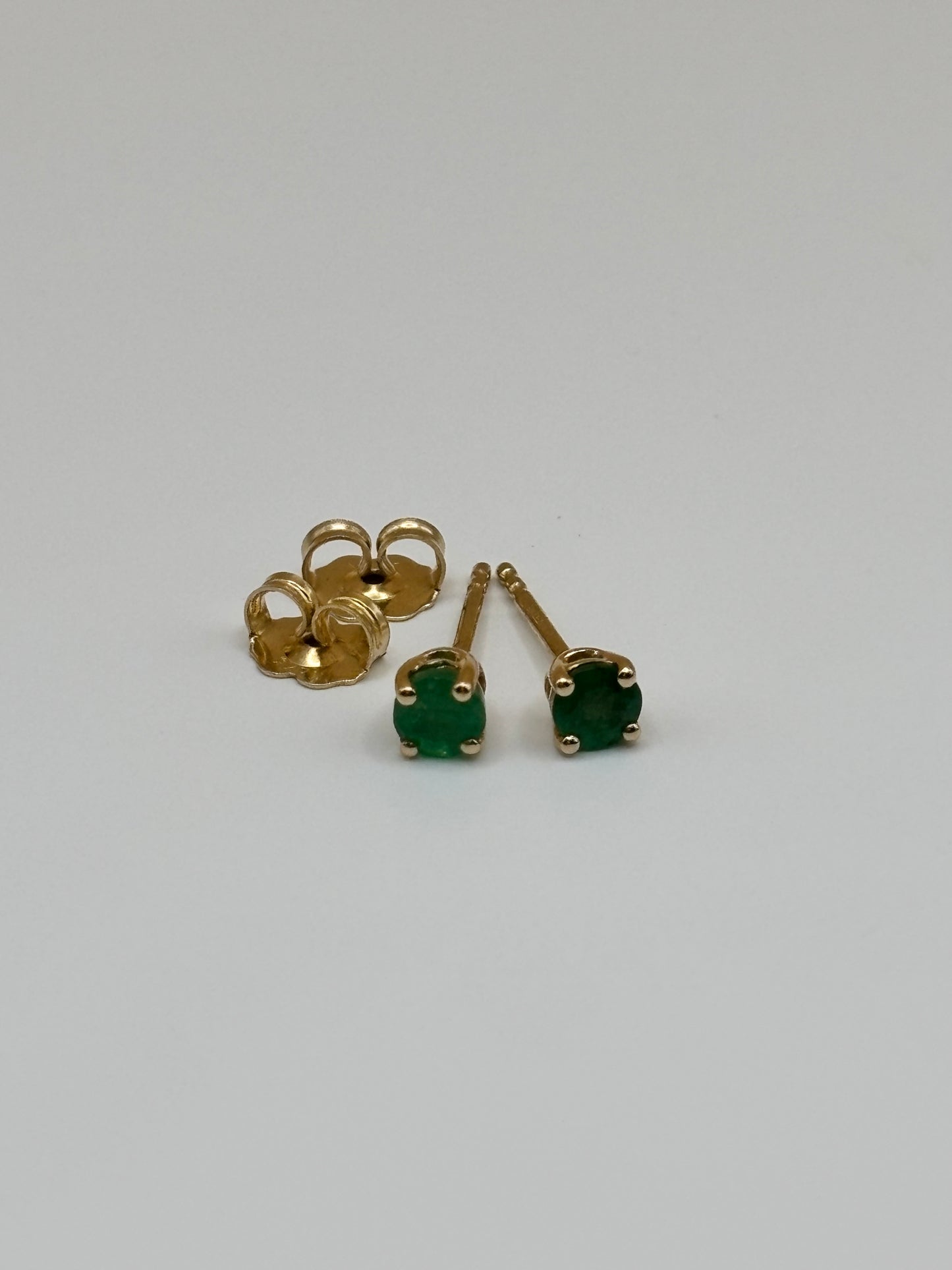 14k Yellow Gold Round Zambian Emerald Stud Earrings - 0.50 cttw