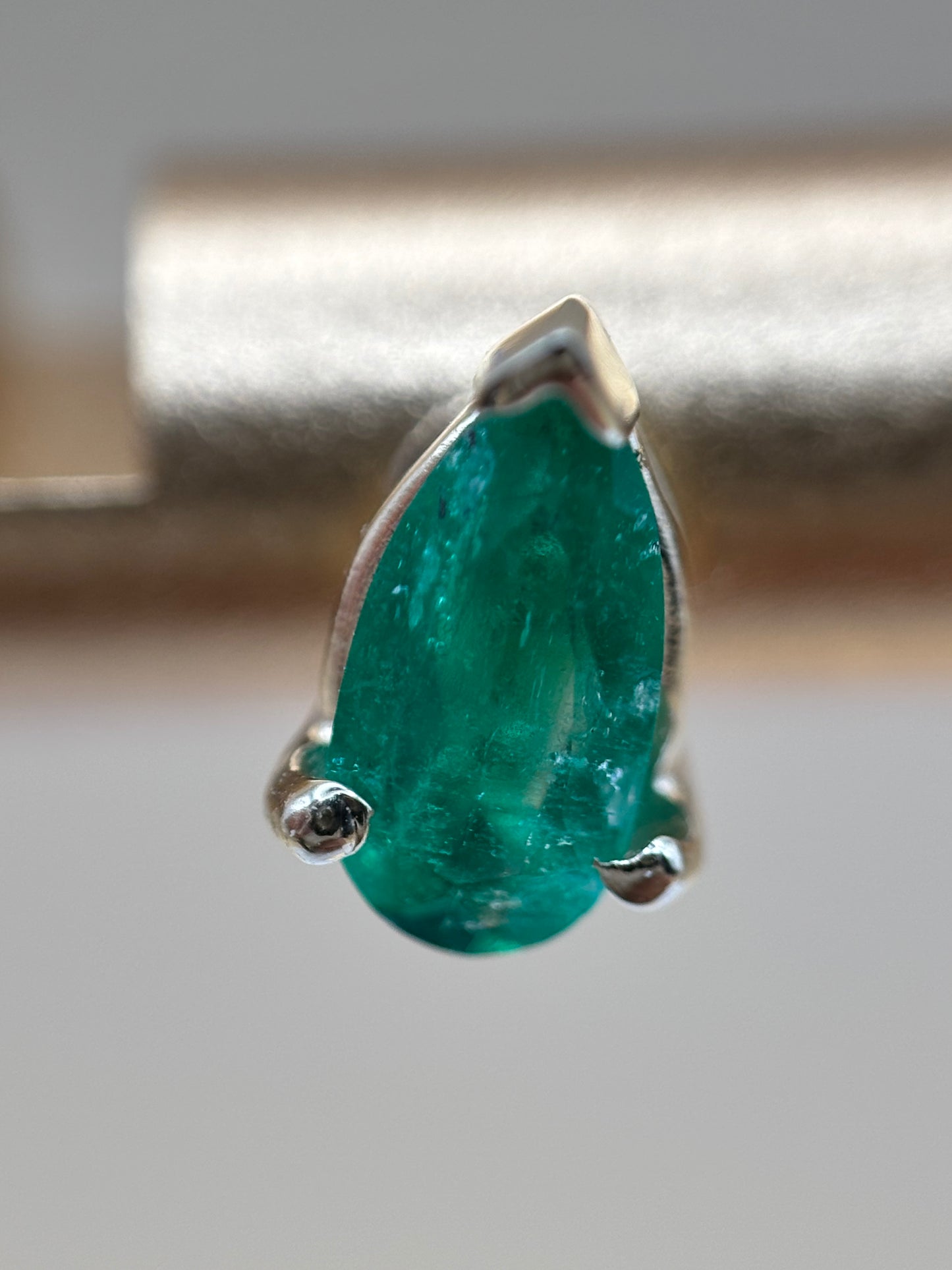 14k Yellow Gold Elongated Pear-Cut Colombian Emerald Stud Earrings - 0.36 cttw