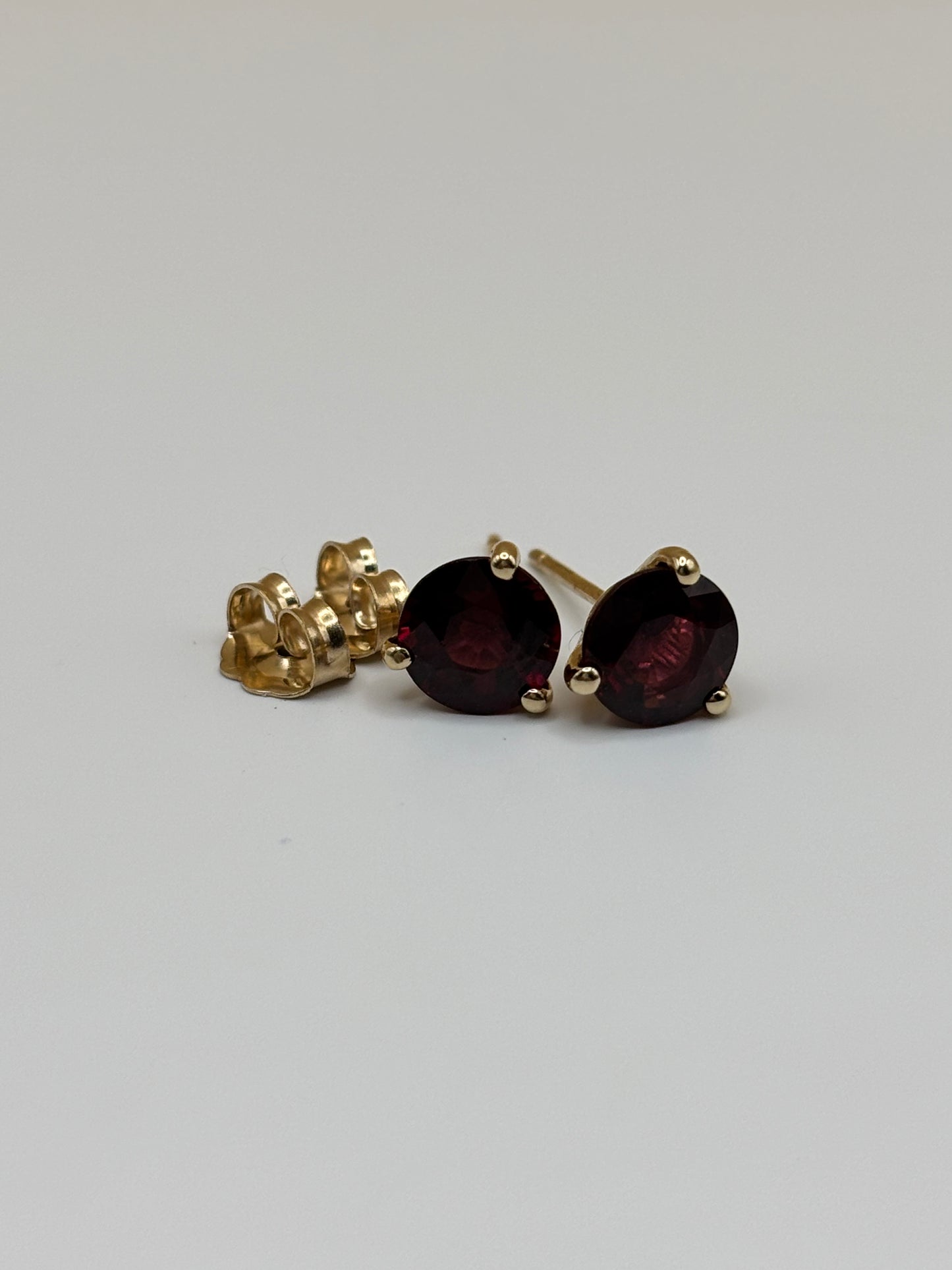 14k Yellow Gold Purplish Pink Rhodolite Garnet Studs - 2.52 cttw
