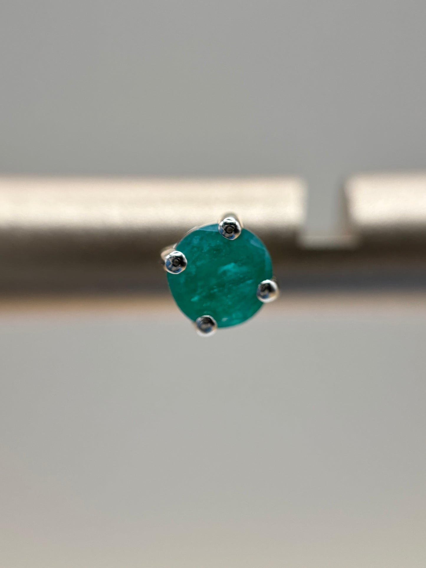 14k Yellow Gold Round Zambian Emerald Stud Earrings - 0.50 cttw