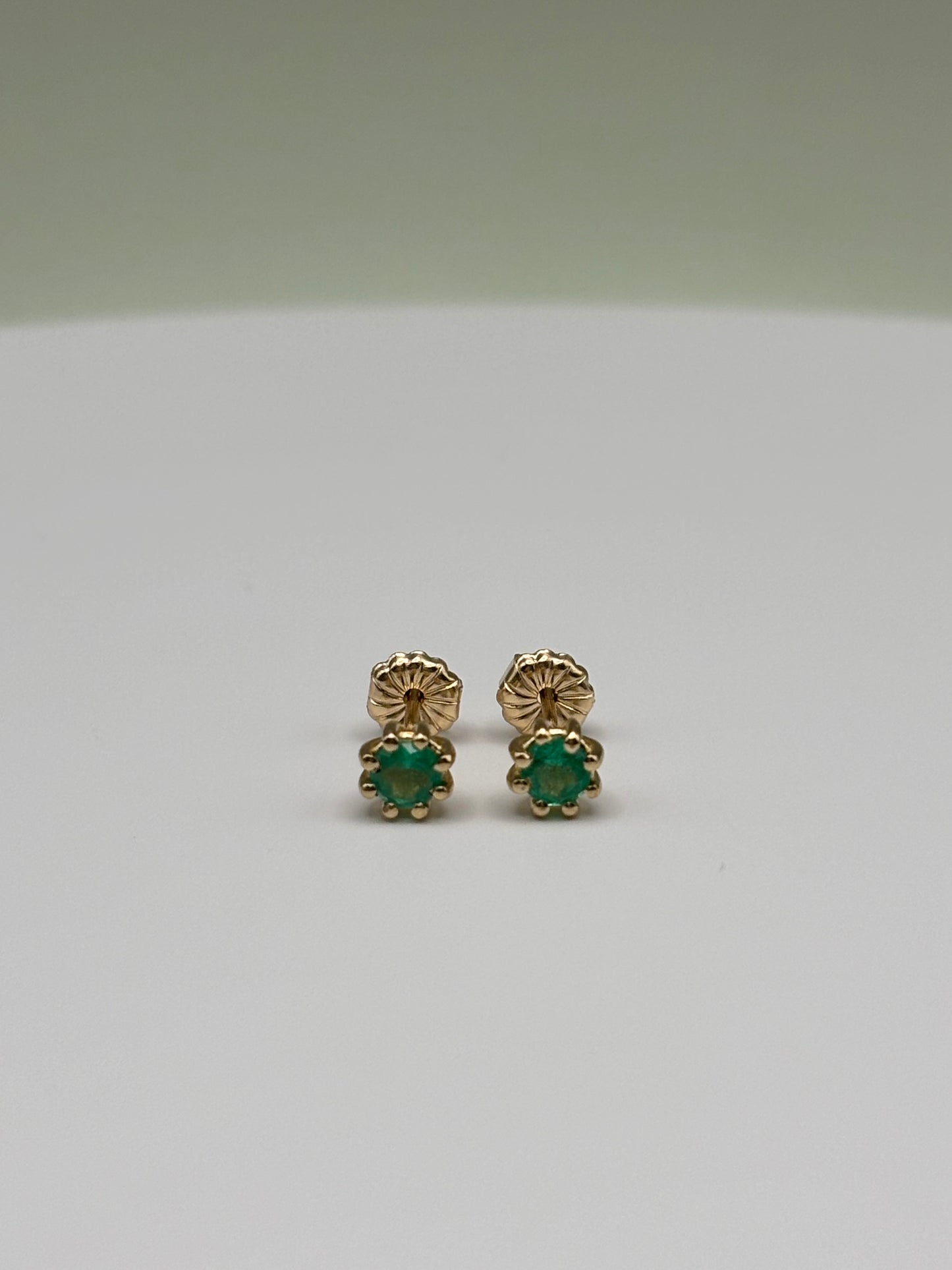 14k Yellow Gold Colombian Emerald Stud Earrings - 0.38 cttw