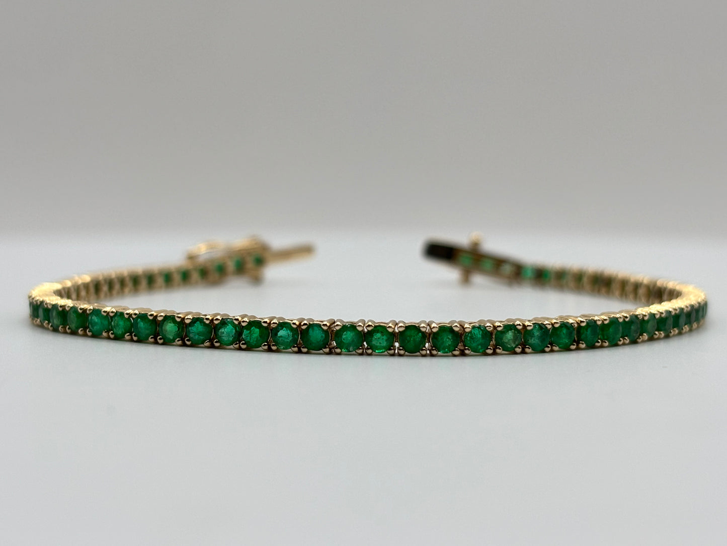 14k Yellow Gold Emerald Tennis Bracelet - 3.84 cttw