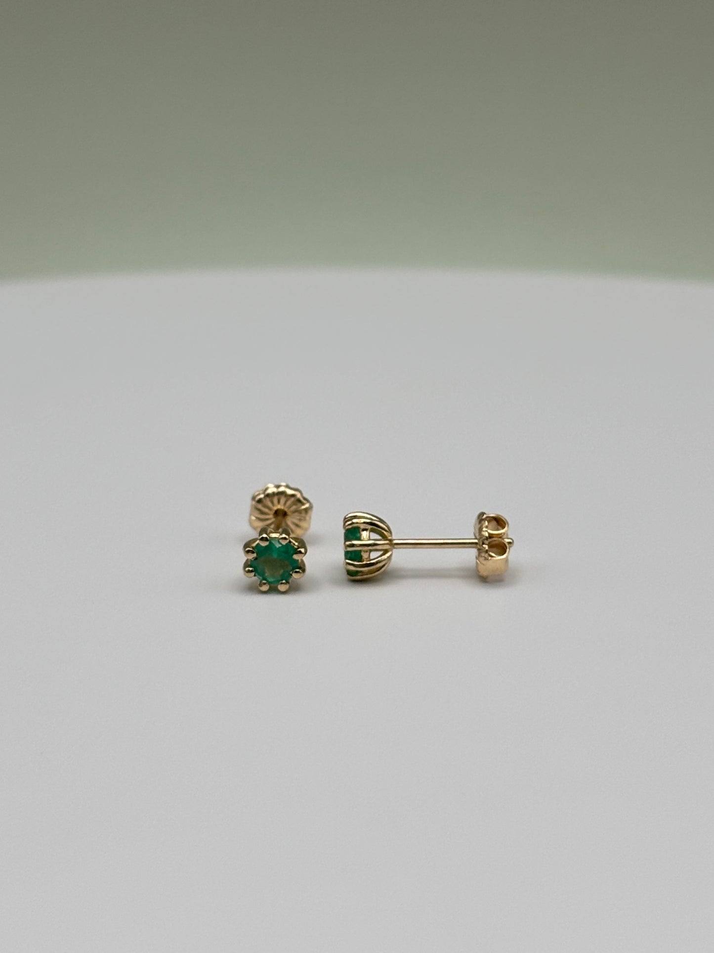 14k Yellow Gold Colombian Emerald Stud Earrings - 0.38 cttw