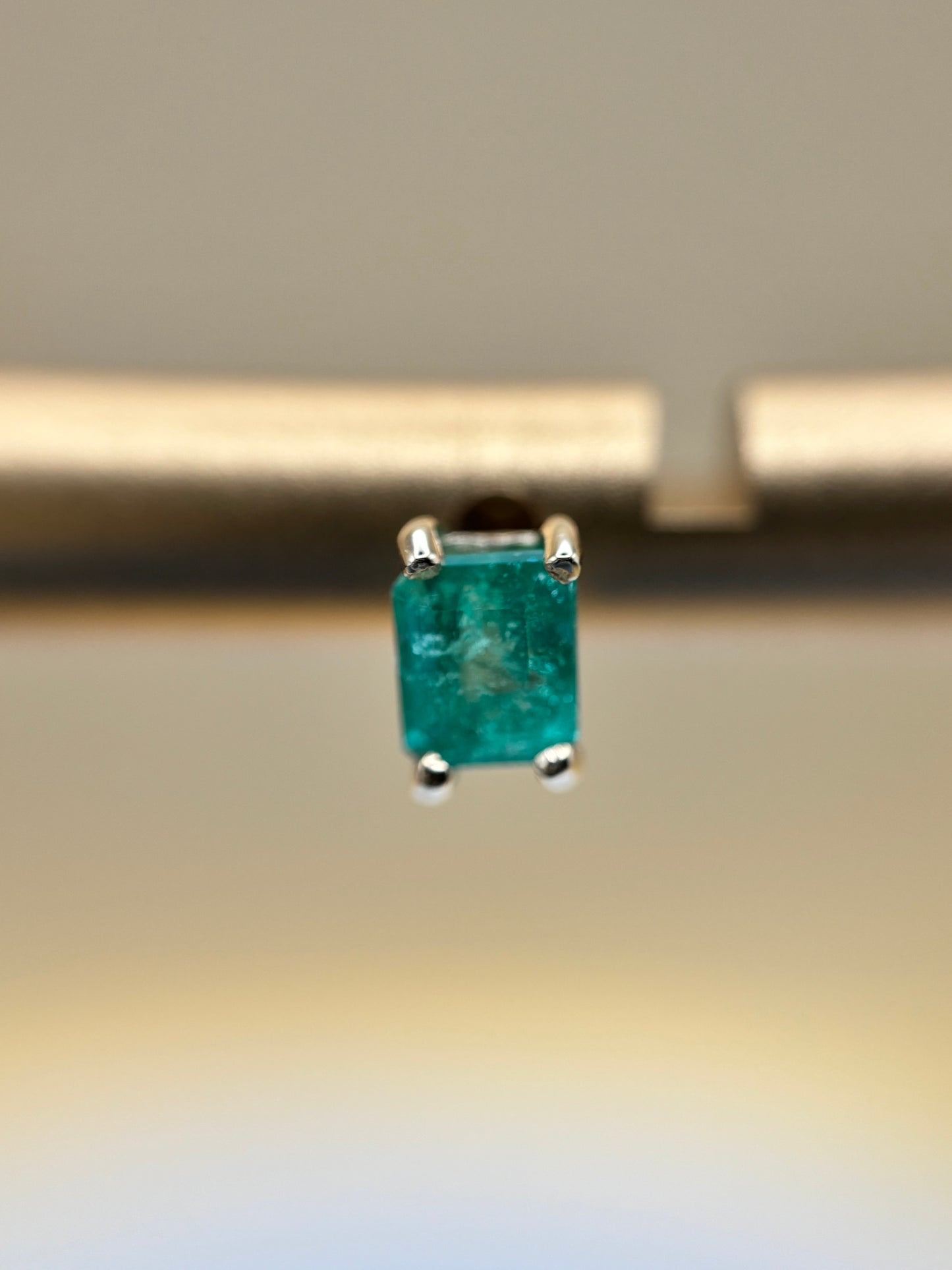 14k Yellow Gold Emerald-Cut Emerald Stud Earrings - 0.77 cttw