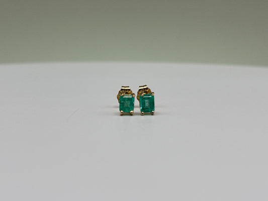 14k Yellow Gold Emerald-Cut Emerald Stud Earrings - 0.77 cttw