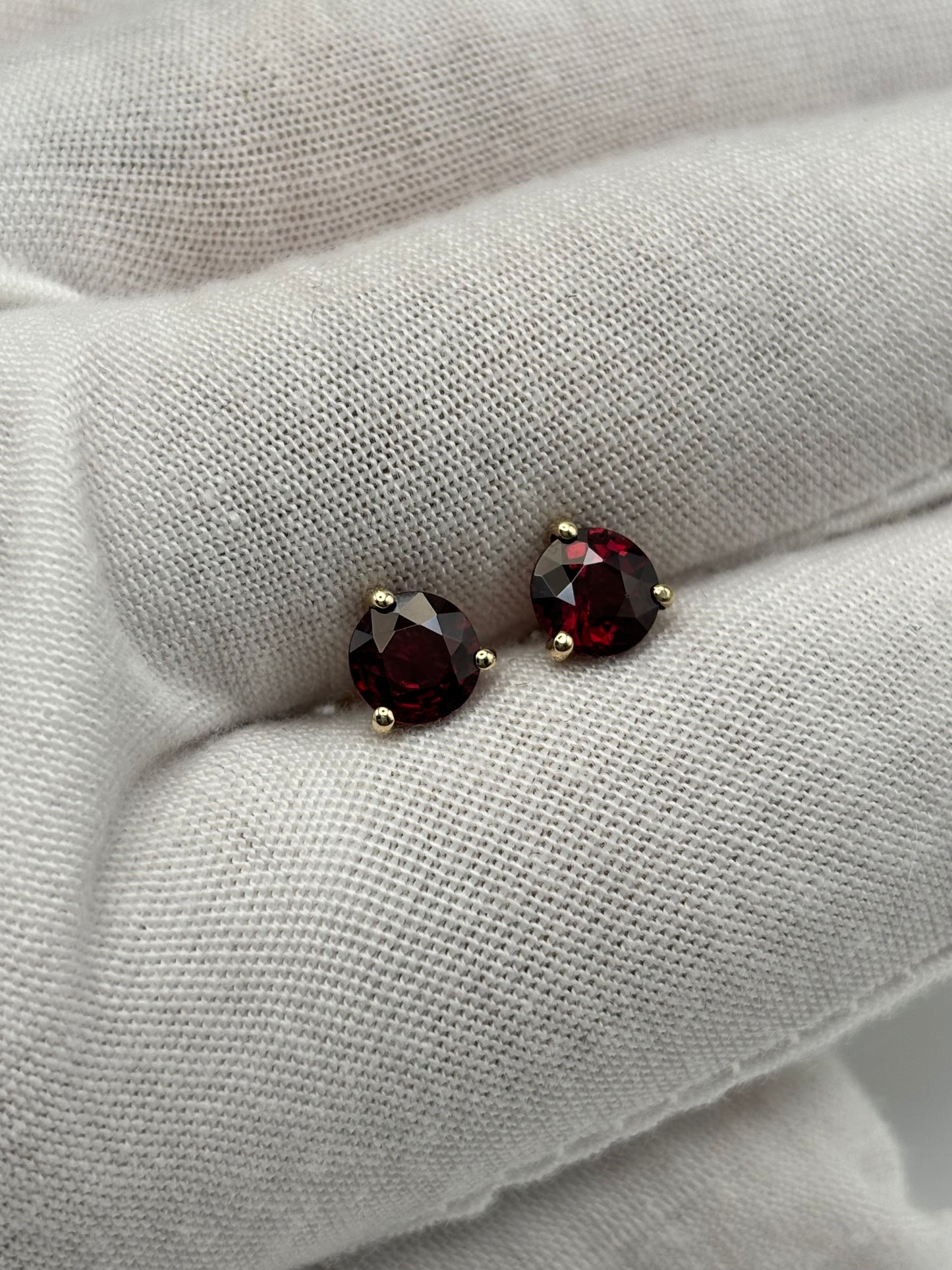 14k Yellow Gold Purplish Pink Rhodolite Garnet Studs - 2.52 cttw