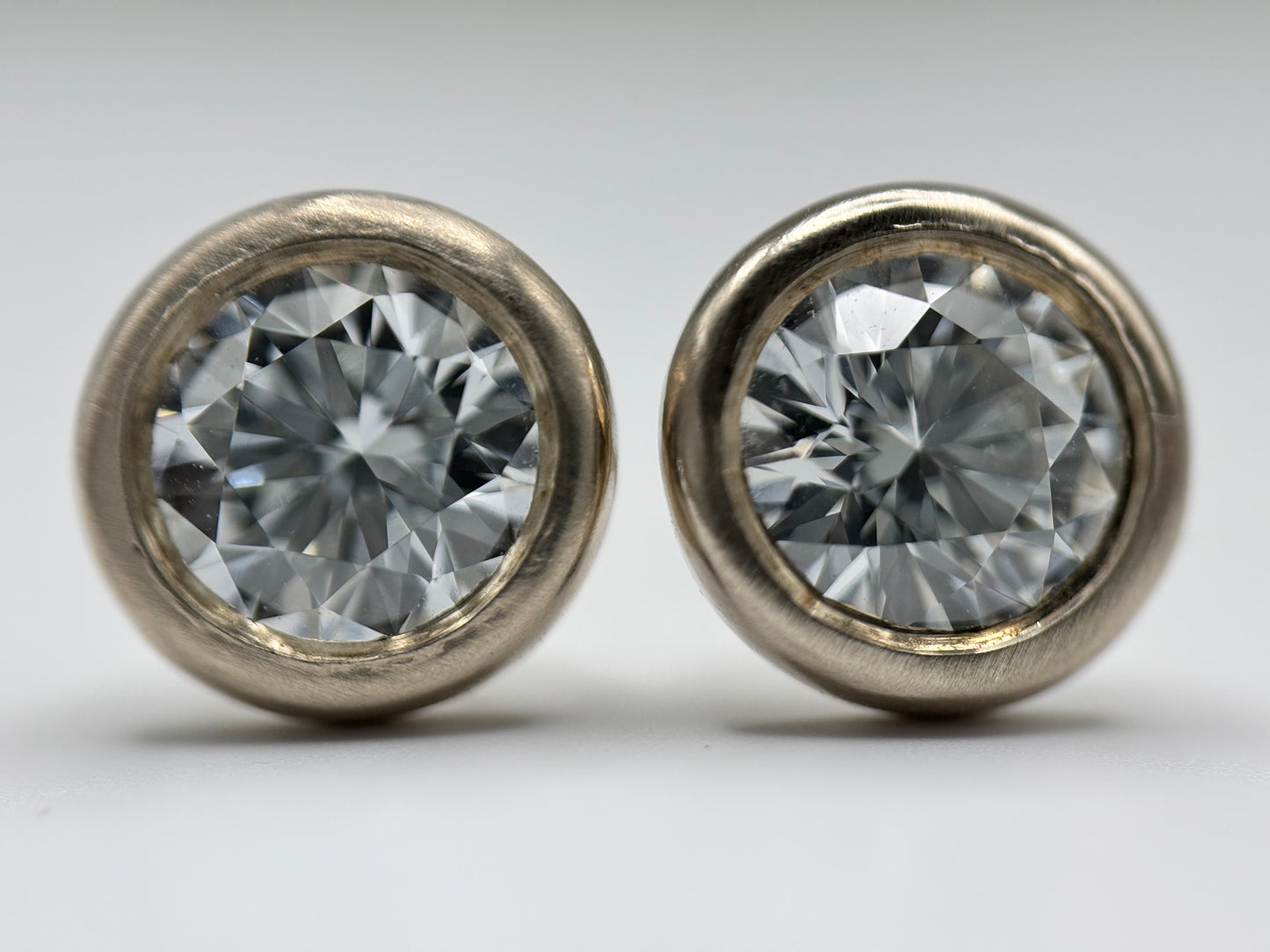 14k White Gold Solitaire Diamond Bezel Set Studs - 1 cttw