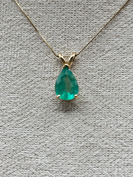 14k Yellow Gold Pear-Cut Colombian Emerald Pendant with 18" Box Chain - 1.70 ct