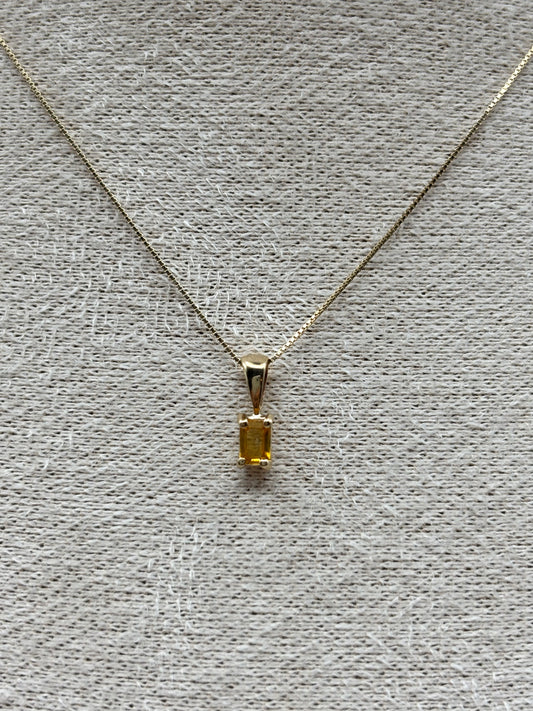 14k Yellow Gold Emerald-Cut Natural Yellow Ceylon Sapphire with 18" Box Chain - 0.20 ct