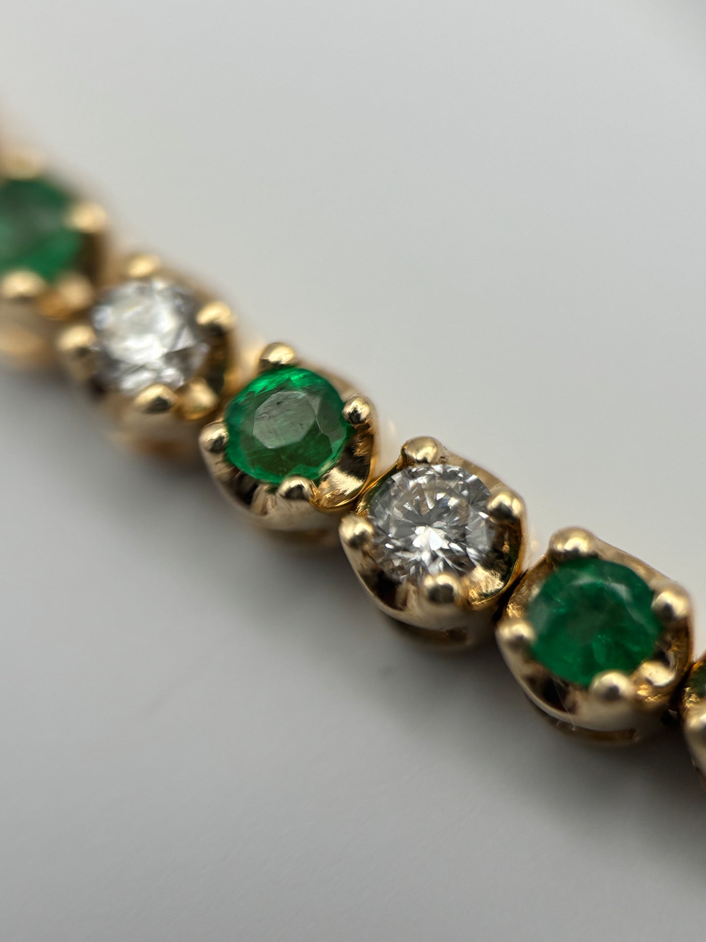 14k Yellow Gold Diamond & Emerald Tennis Bracelet - 2.50 cttw