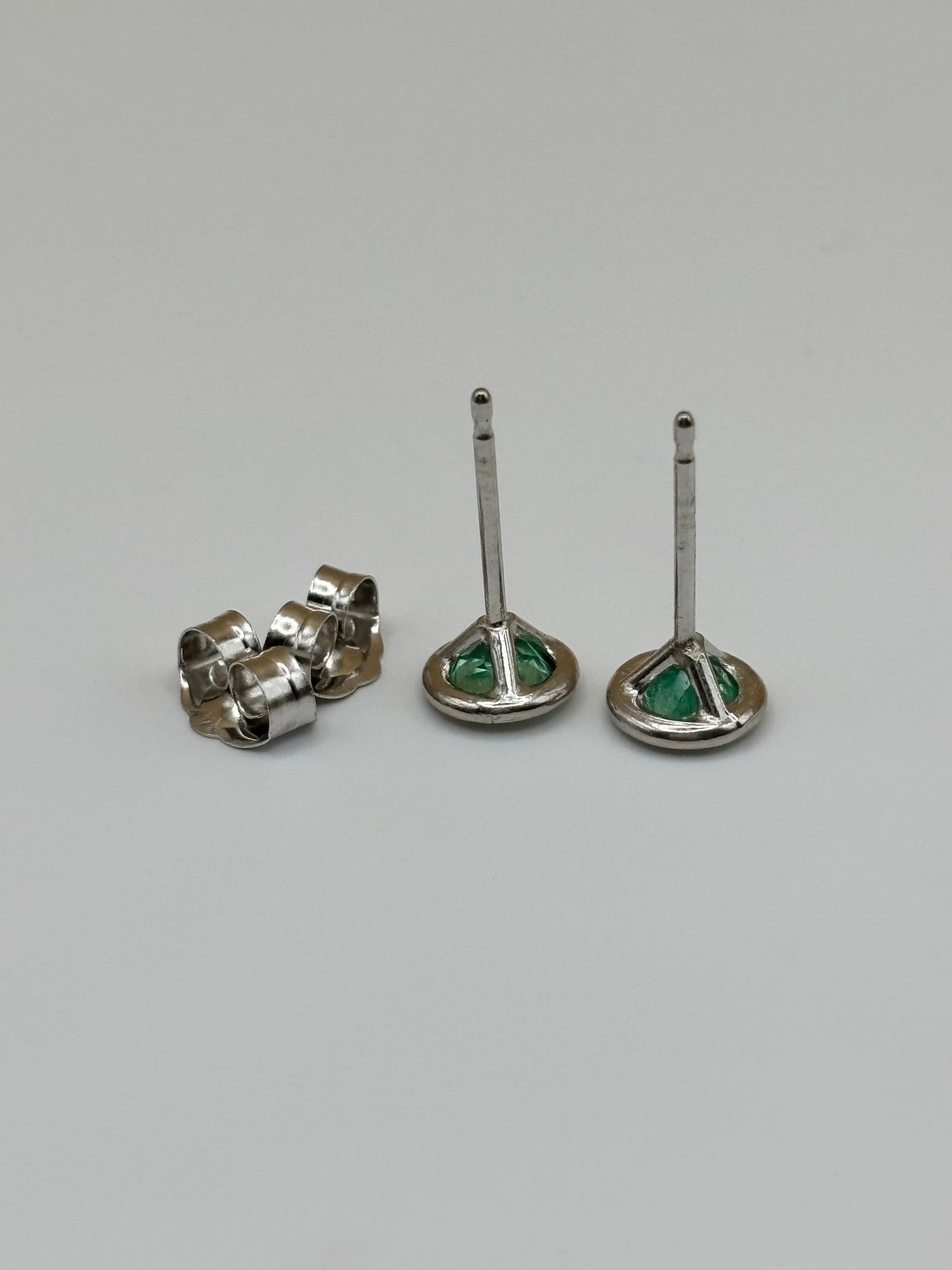 14k White Gold Bezel-Set Colombian Emerald Stud Earrings - 0.39 cttw